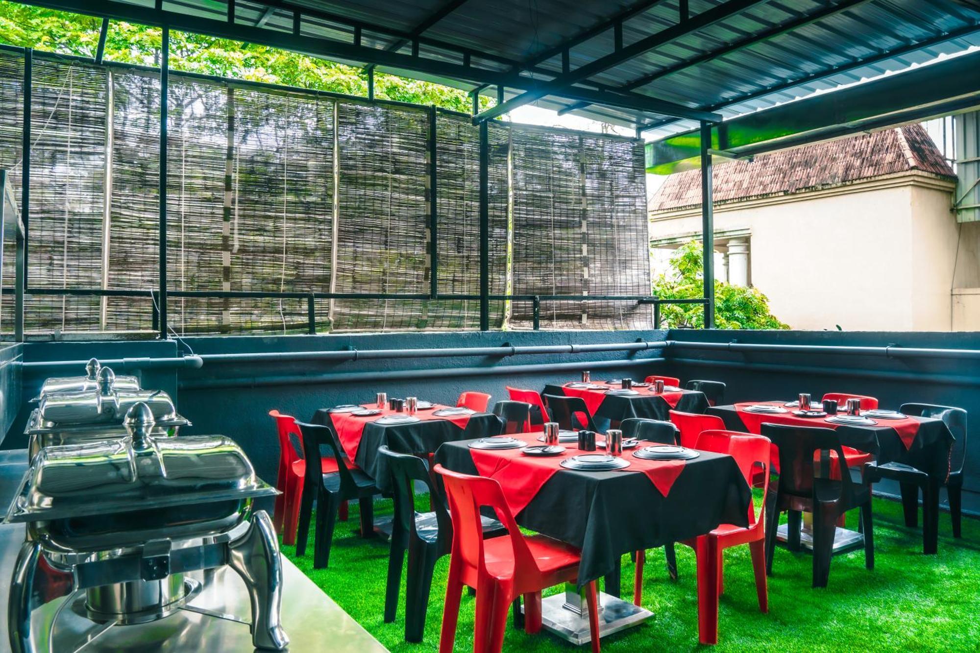 Treebo Serenity Inn, Koregaon Park Púna Exteriér fotografie